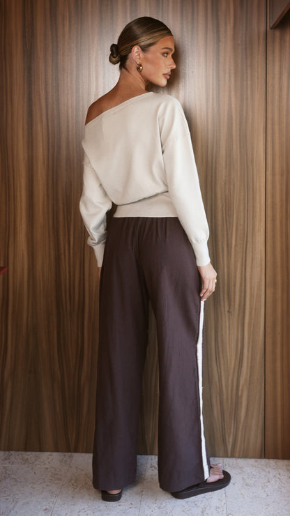 Talia Off Shoulder Top - Taupe