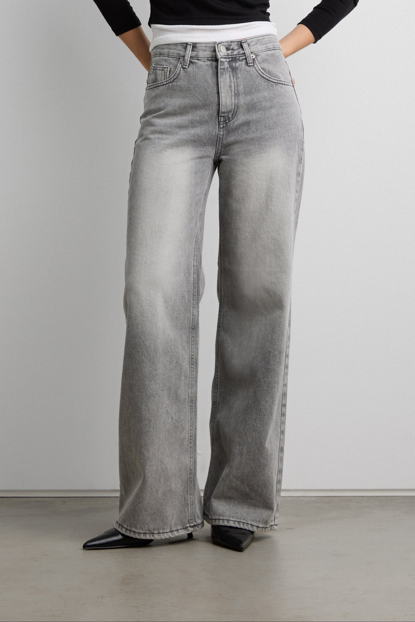 FADED WASH DENIM