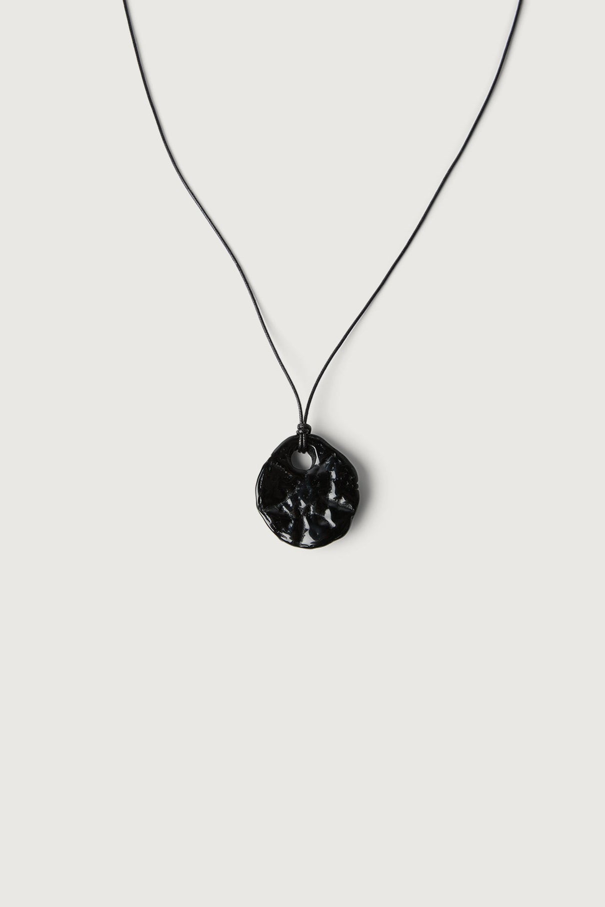TEXTURED STONE PENDANT NECKLACE