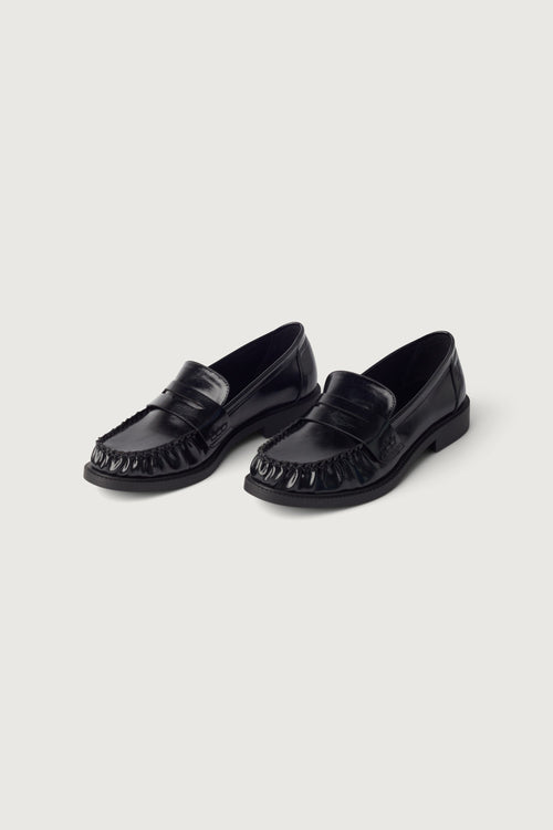 CLASSIC LOAFER