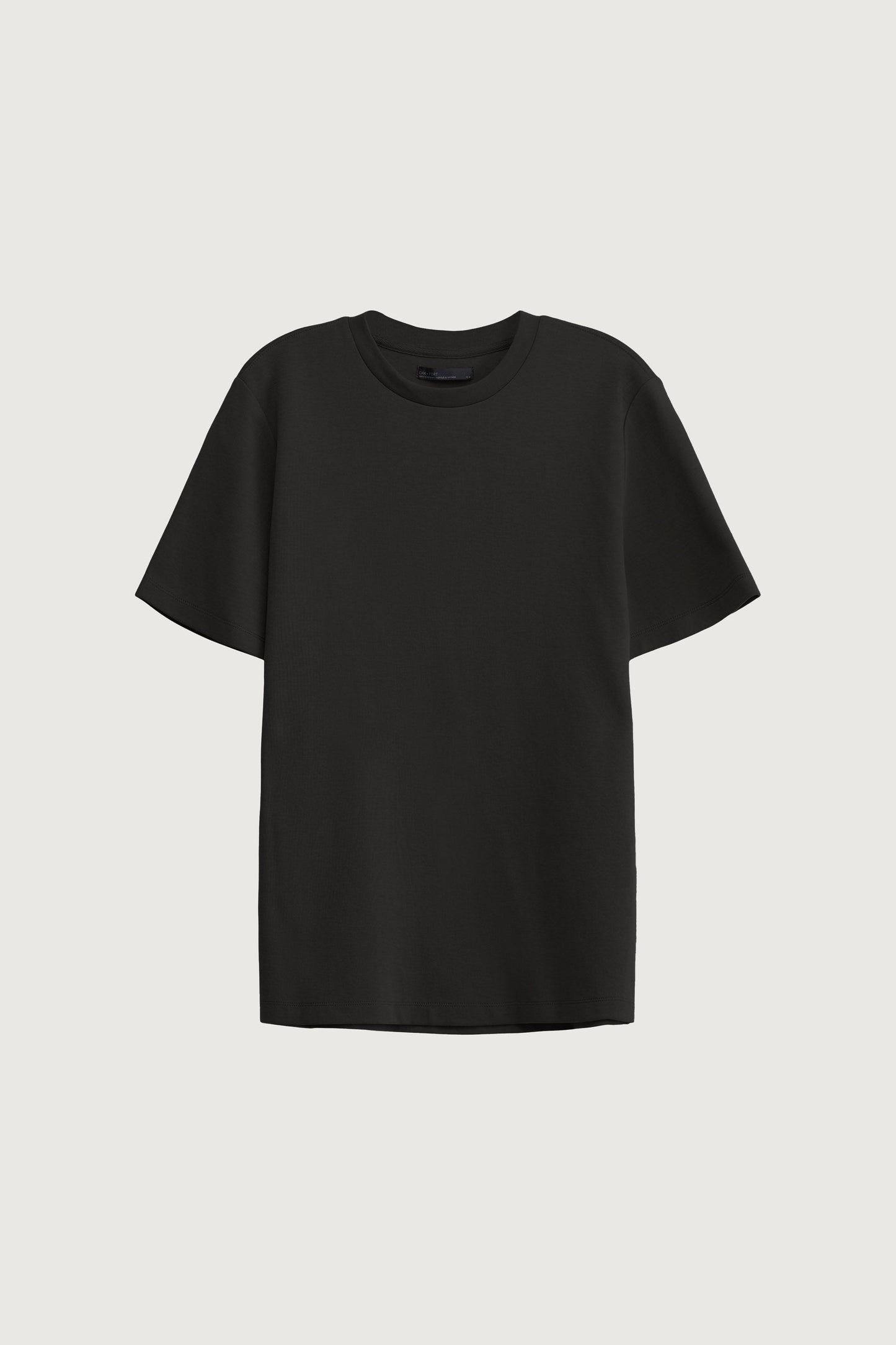 HEAVYWEIGHT CREWNECK T-SHIRT