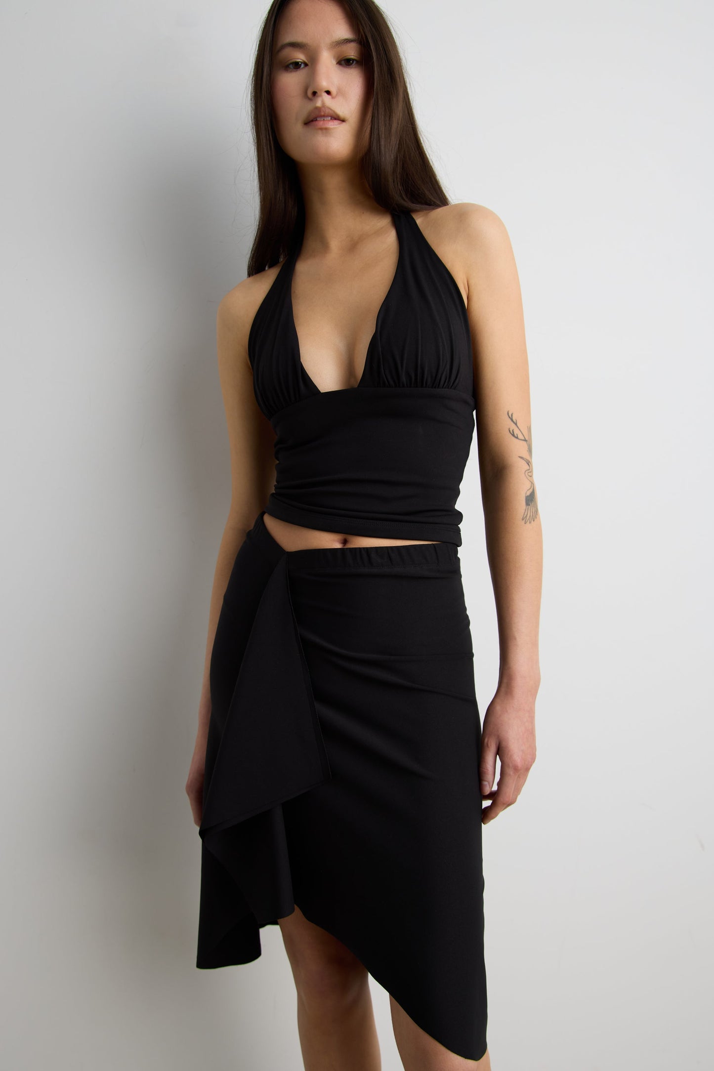 DEEP NECKLINE HALTER NECK TOP