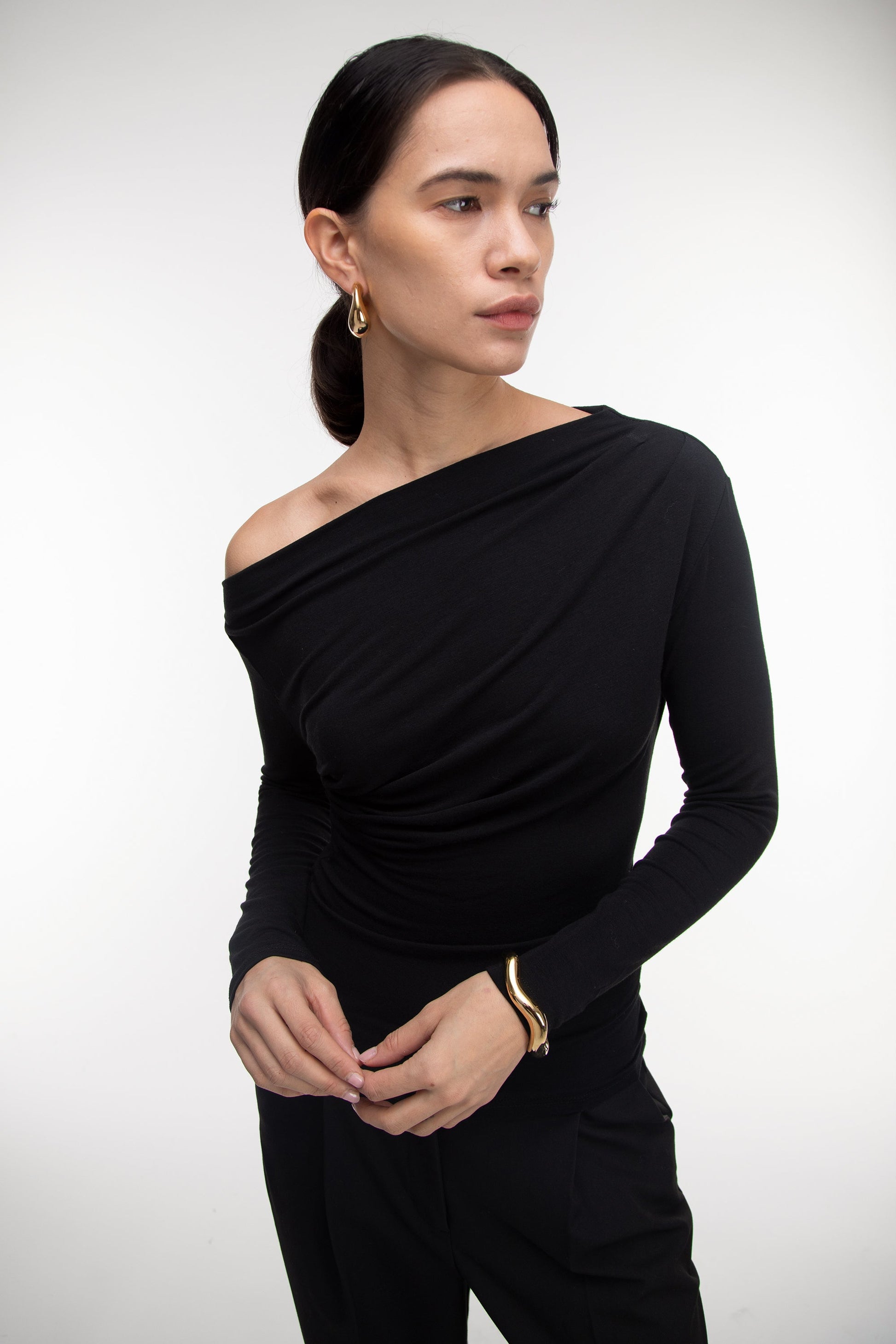 GATHERED OFF SHOULDER TOP