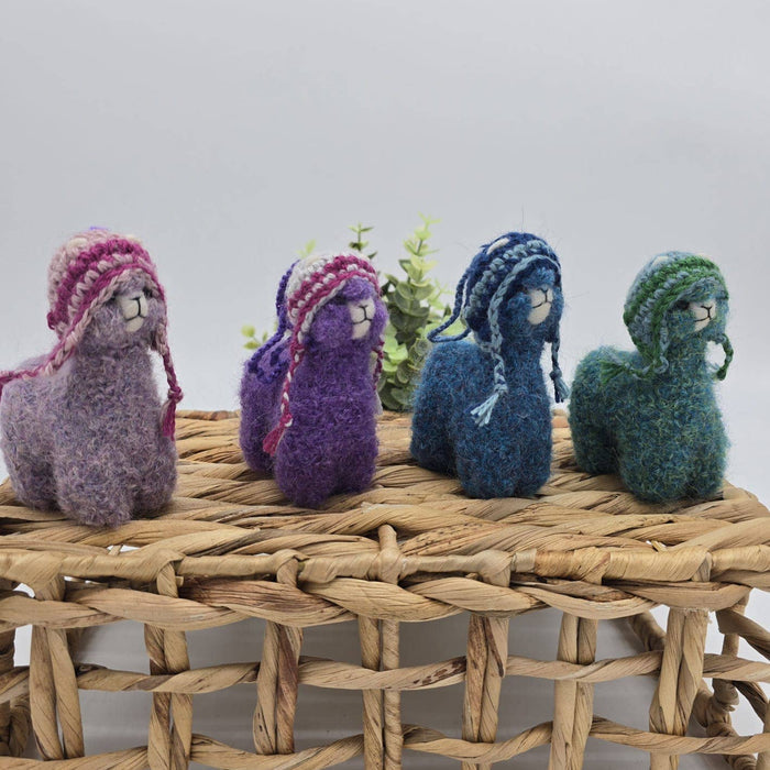 WUAMAN Handmade Alpaca Ornament