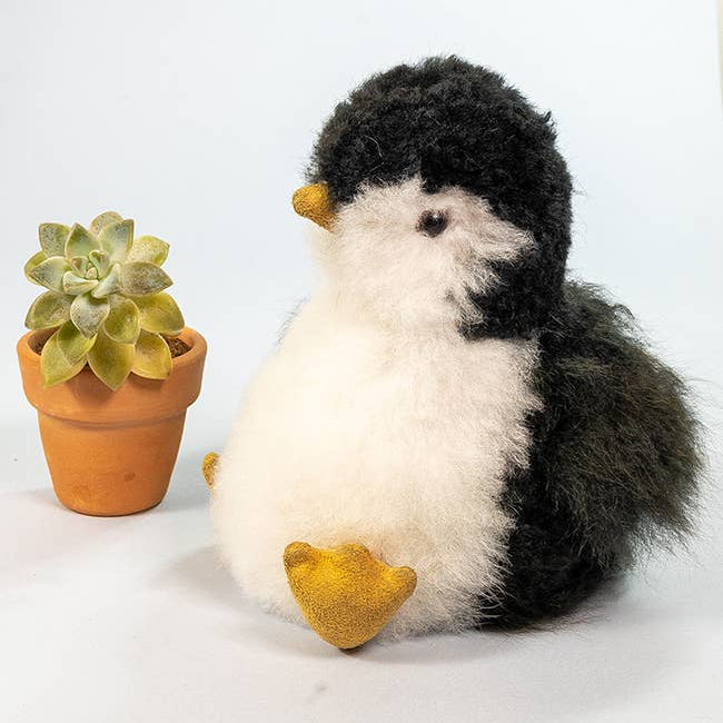 WUAMAN Handmade Penguin 8"